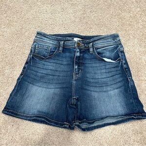 KanCan Kurvy Ultra High Rise Women’s Short Size 29